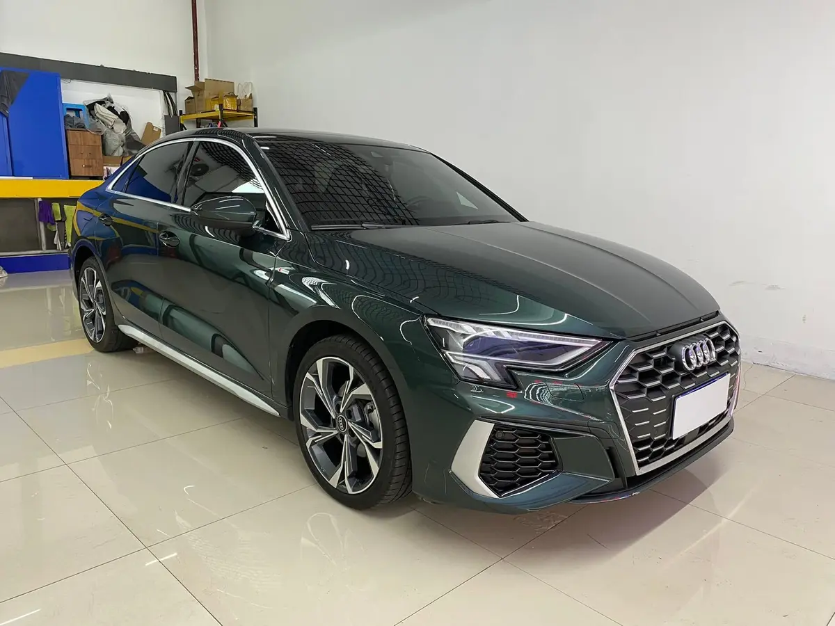 Audi A3L Limousine, 2023 модельного года, 35 TFSI, комплектация Люкс-спортивная