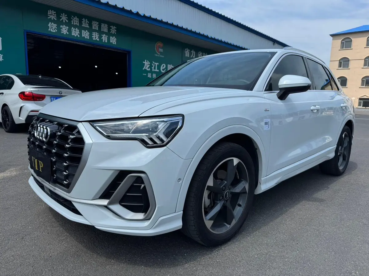 Audi Q3, 2022 модельного года, 35 TFSI, комплектация «Fashion» (спортивная)