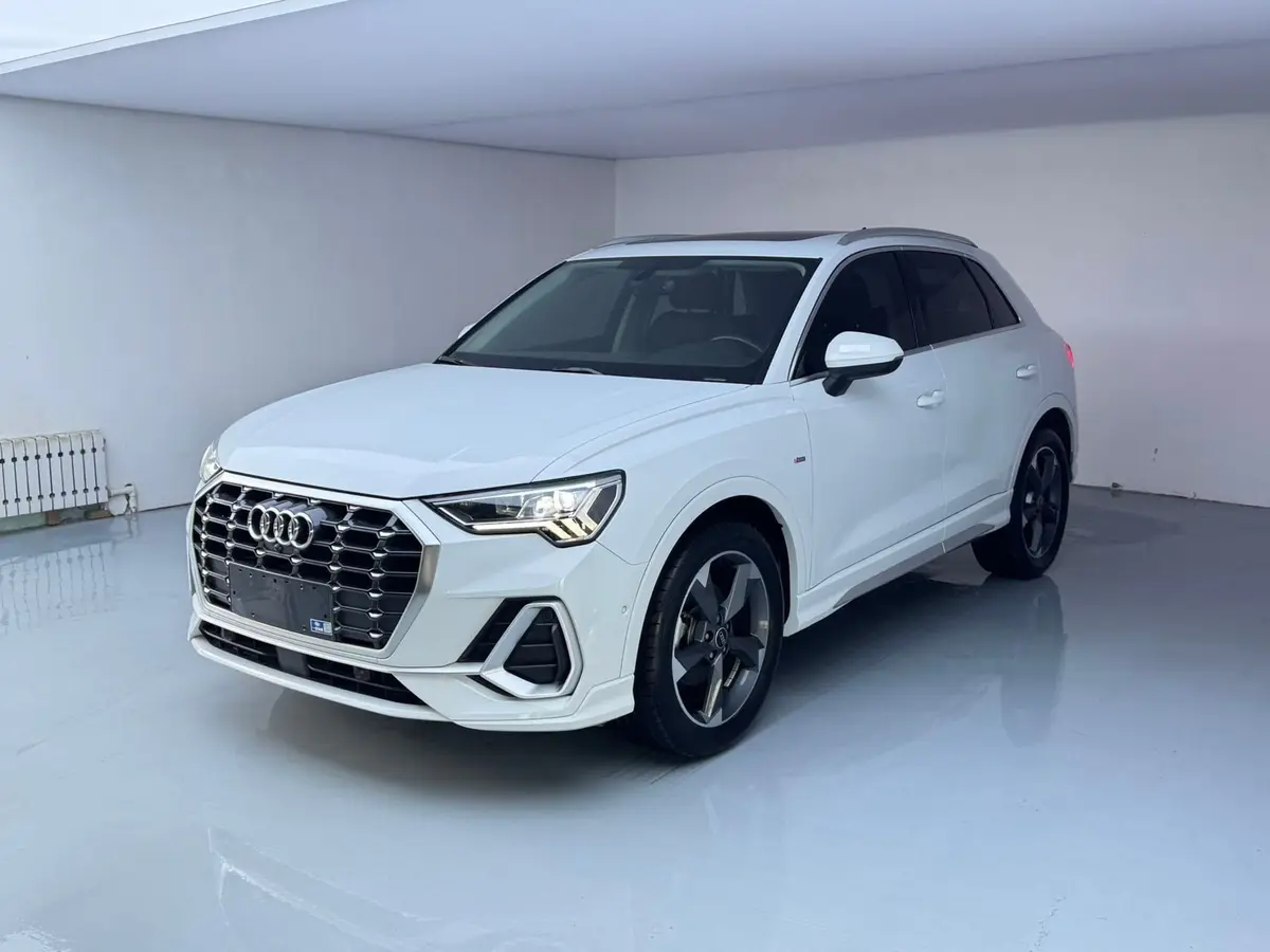 Audi Q3, 2022 модельного года, 35 TFSI, комплектация «Fashion» (спортивная)