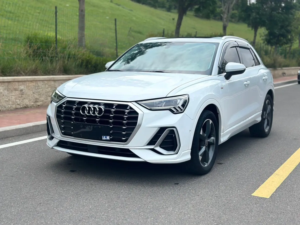 Audi Q3, 2022 модельного года, 35 TFSI, комплектация «Fashion» (спортивная)