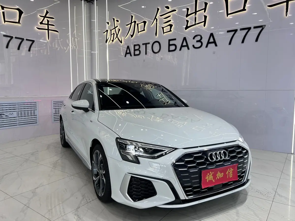 Audi A3, 2023 модельного года (рестайлинг), A3L Limousine 35 TFSI, комплектация Люкс-спортивная