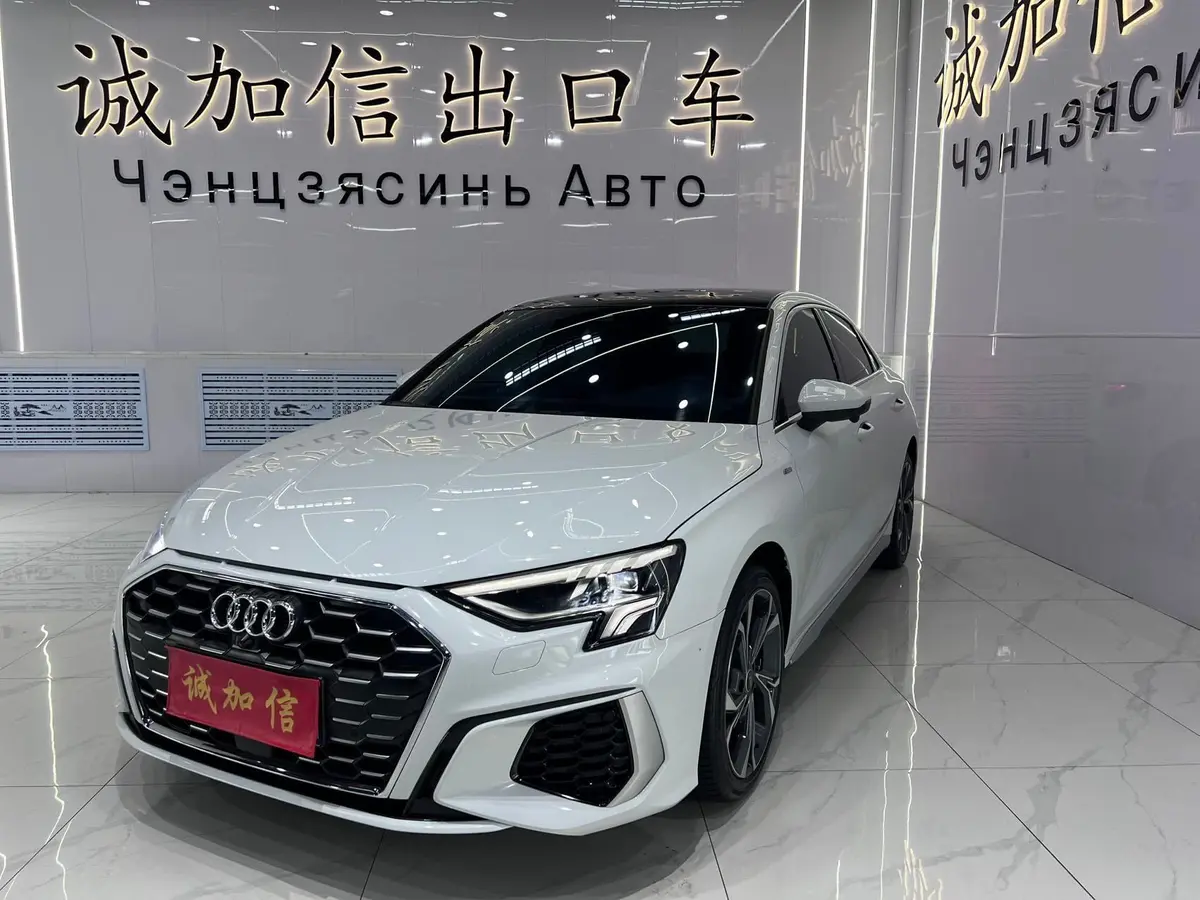 Audi A3, 2023 модельного года (рестайлинг), A3L Limousine 35 TFSI, комплектация Люкс-спортивная
