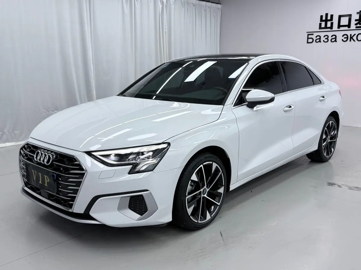 Audi A3L Limousine, 2023 модельного года, 35 TFSI, комплектация Люкс-элегантная