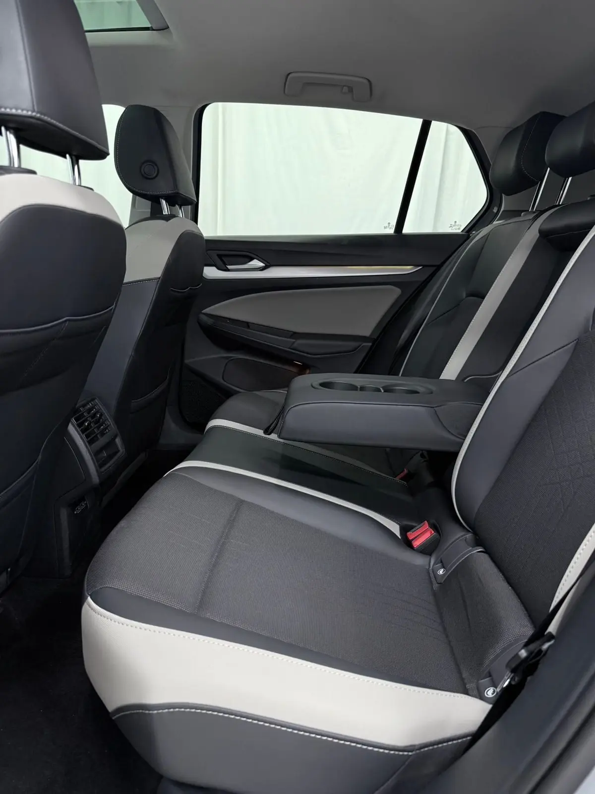Volkswagen Golf 2021 модельного года, 280TSI, DSG, юбилейная серия «30 лет»