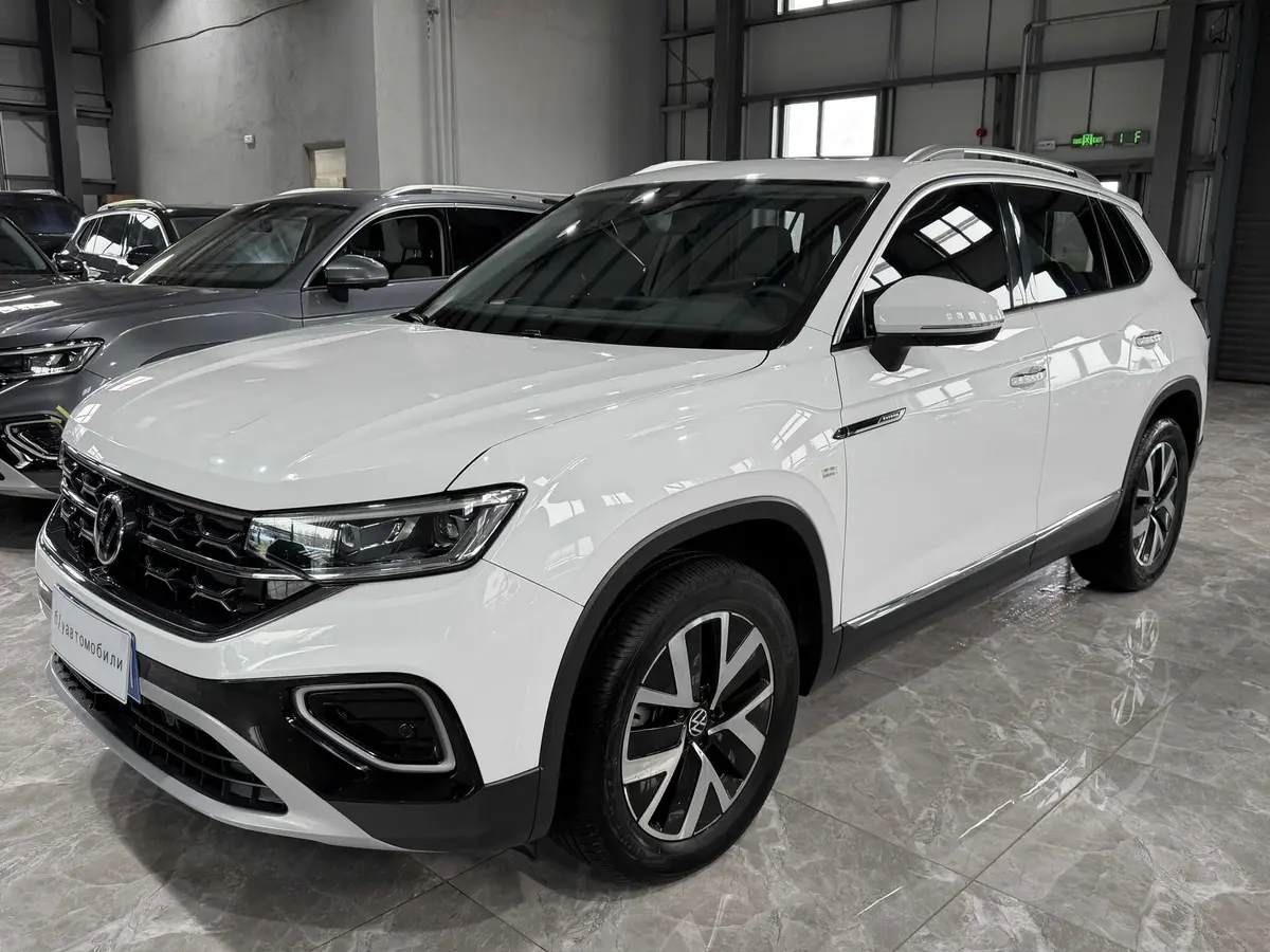 Volkswagen Tayron, 2023 модельного года, 280TSI, передний привод, комплектация Люкс PLUS