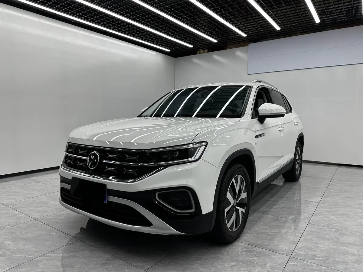 Volkswagen Tayron, 2023 модельного года, 280TSI, передний привод, комплектация Deluxe Plus