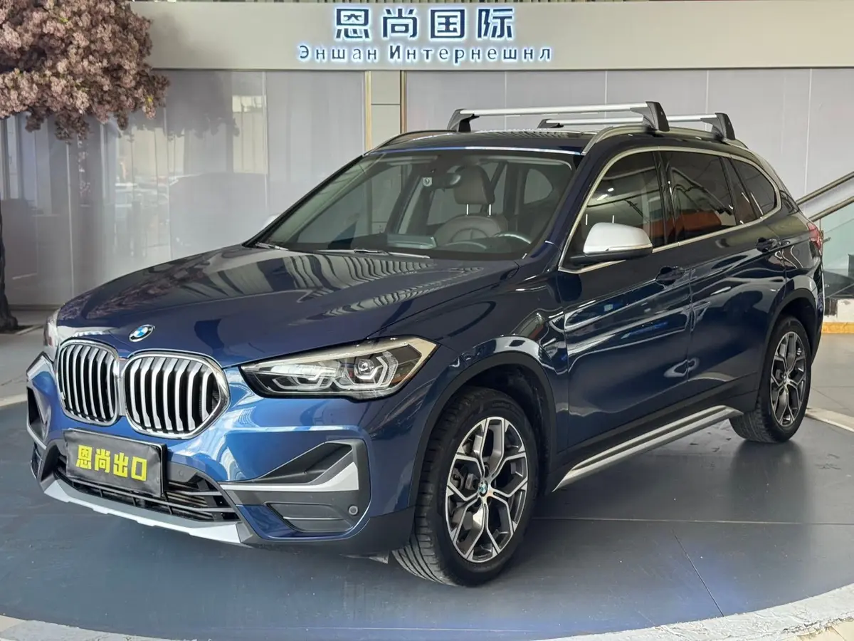 BMW X1, 2022, sDrive20Li, Люкс (с заводскими съёмными рейлингами)