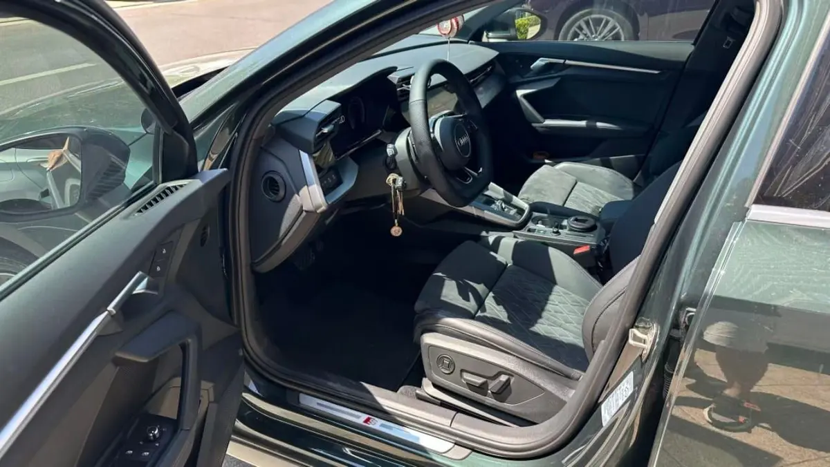 Audi A3 2022 модельного года, A3 Sportback 35 TFSI, 1,4 TFSI турбо, комплектация «Люкс-спортивная», АКПП