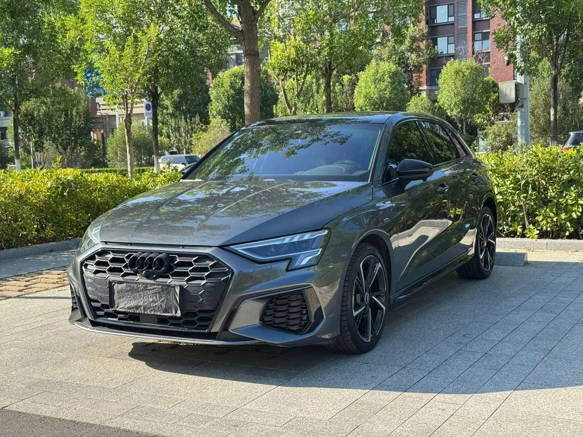 Audi A3 2022 модельного года, Sportback 35 TFSI, комплектация «Спортивная»