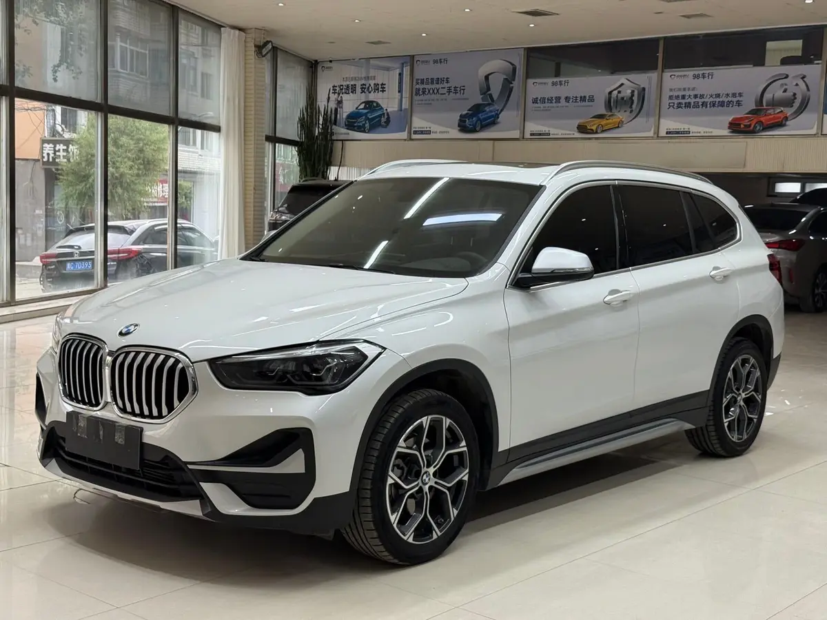 BMW X1, 2022, sDrive20Li, Стильная