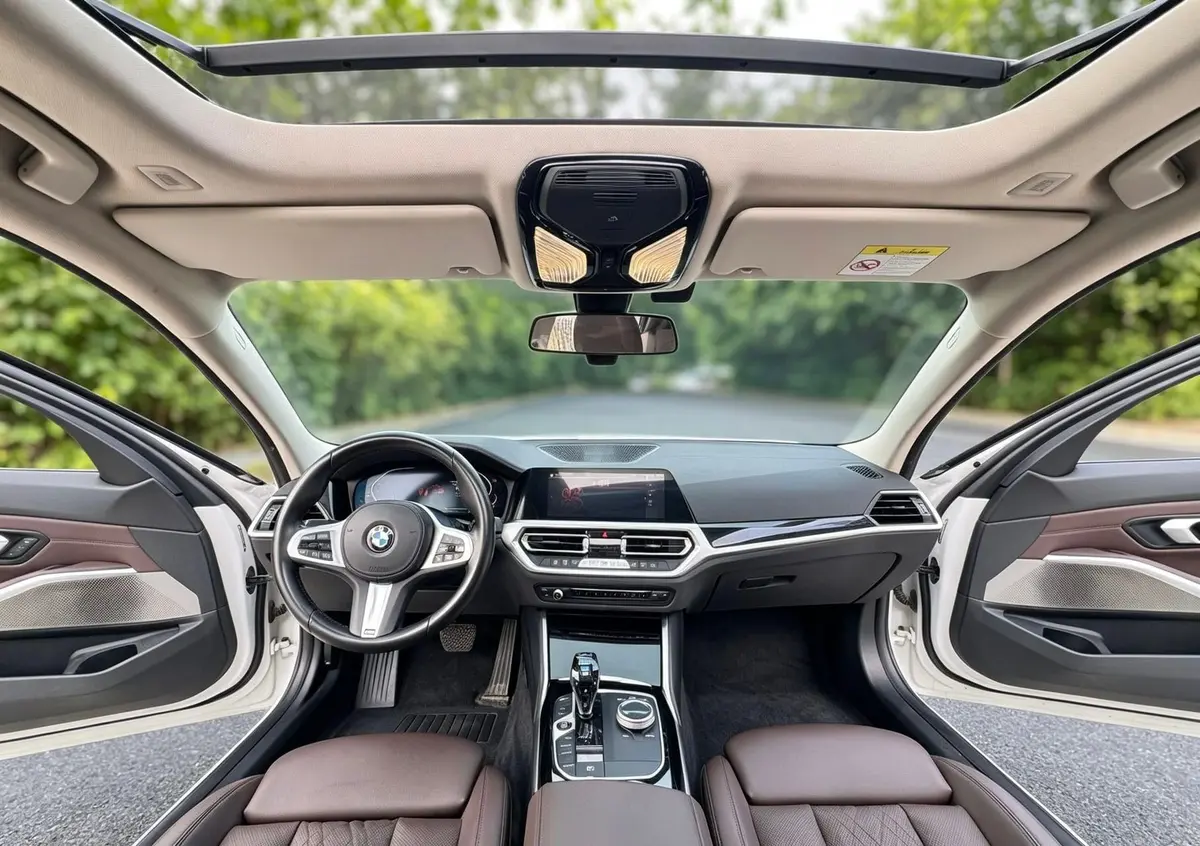BMW 3 серии 2022 модельного года, 320Li, спортивный M-пакет