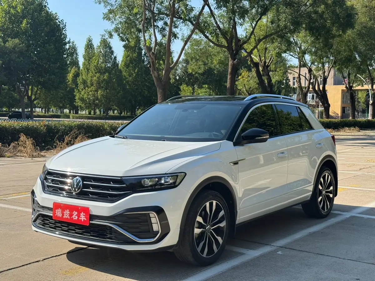 Volkswagen T-ROC, 2022, передний привод, R-Line Pro PLUS