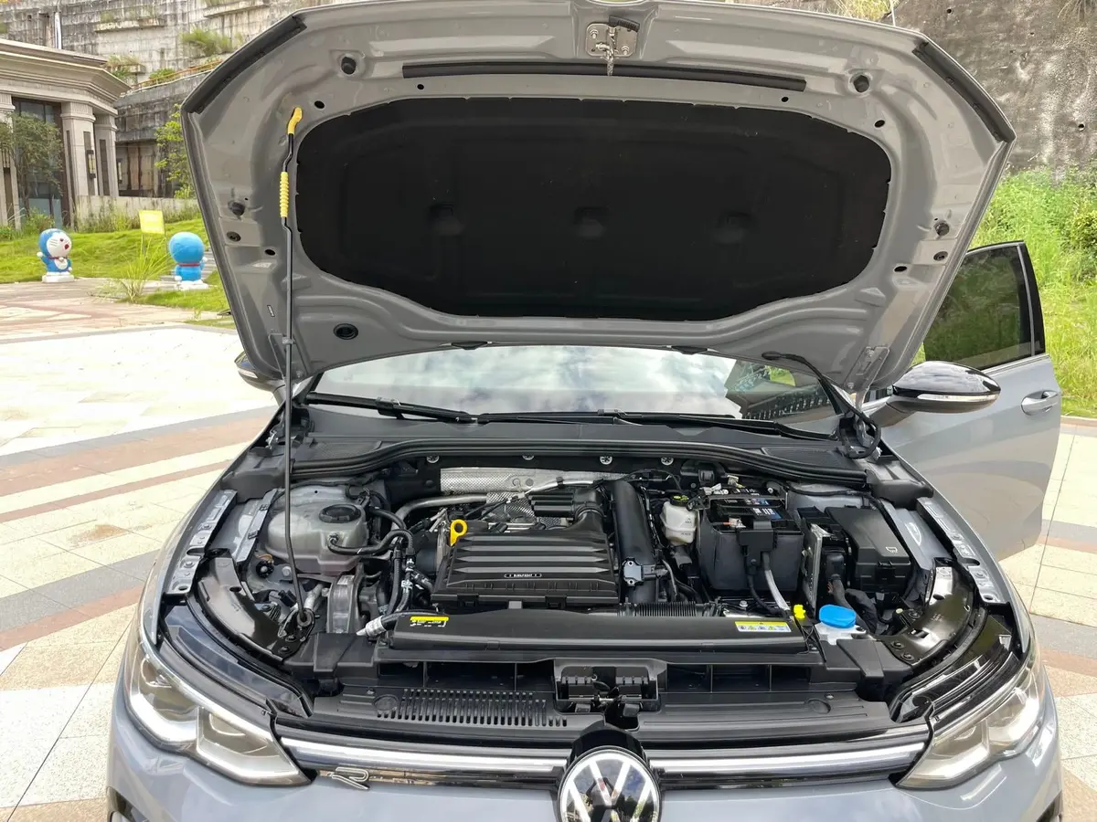 Volkswagen Golf, 2023, R-Line