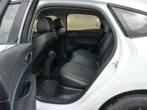 Seal 05 DM-i 2026 128KM Luxury Edition, Передний привод