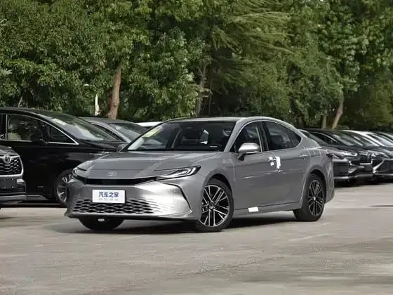 Camry 2026 2.5L Гибрид Знатный Передний привод