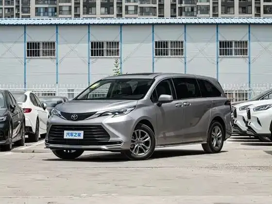 Sienna 2027 2.5L Гибрид Комфорт Полный привод