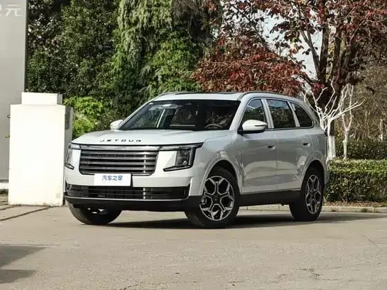 Jetour X70L 2026 Luxury 7-Seat 1.5T DCT Передний привод