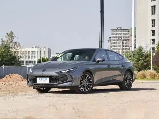 MG7 2025 300DTC Elegant Edition 1.5T AKPP Peredniy privod