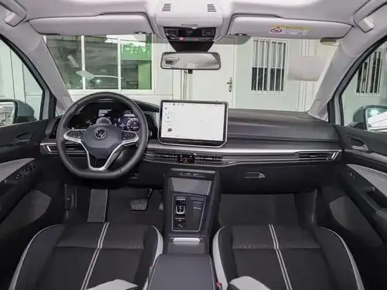 Volkswagen Golf 2026 300TSI 1.5Т DSG Передний привод
