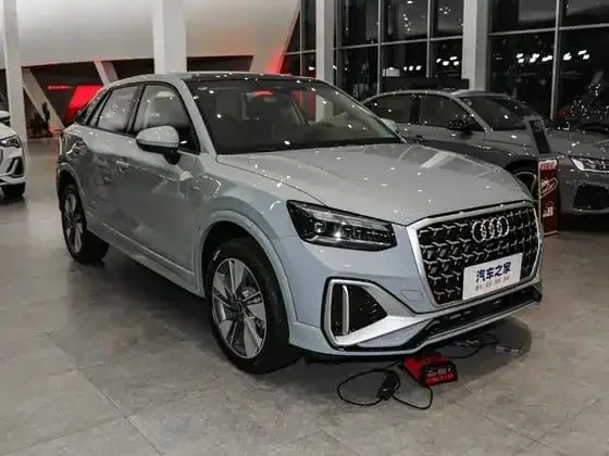 Audi Q2L 35 TFSI 1.5Т Спорт DSG Передний привод