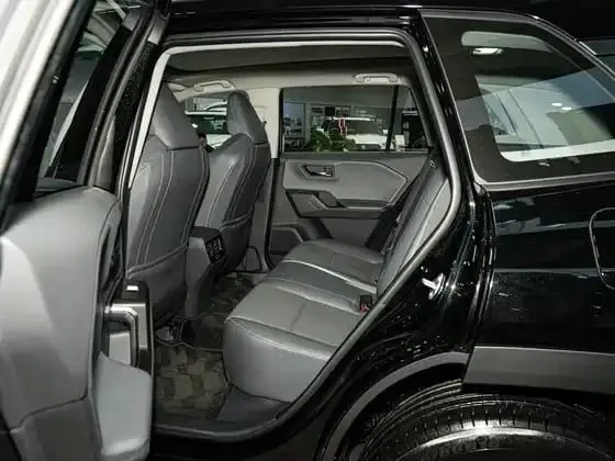 Toyota RAV4 2.0L Люкс Вариатор Полный привод