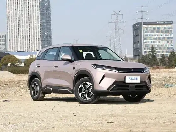 Yuan UP 2025 Smart-Drive 401KM Surge Edition, Передний привод