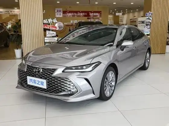 Avalon 2026 2.5L Гибрид XLE Знатный Передний привод