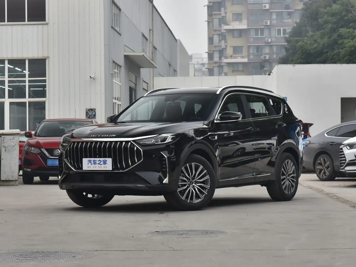 Jetour X70PLUS 2025 Champion Edition Champion MAX+ 7-Seat 1.5T DCT Передний привод