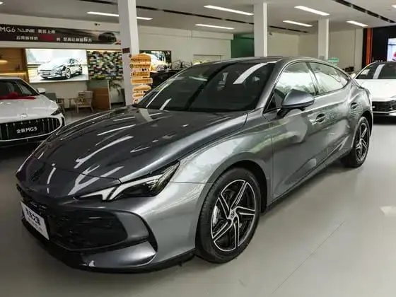 MG7 2025 300DTC Luxury Edition 1.5T AKPP Peredniy privod