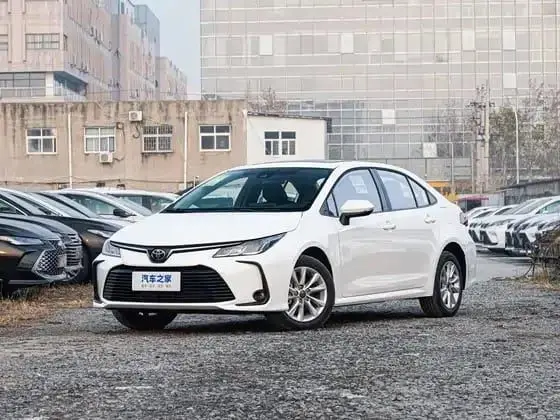 Toyota Corolla 2025 1.2T Пионер Вариатор Передний привод