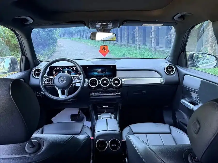 GLB 2022 GLB 180 Dynamic 1.3T АКПП Передний привод