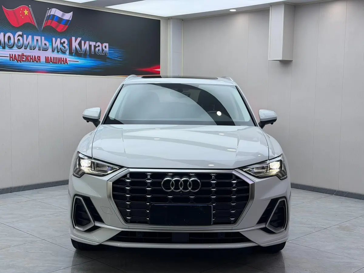 Audi Q3 2022 модельного года, 35 TFSI, комплектация «Спортивная», экологический класс China VI