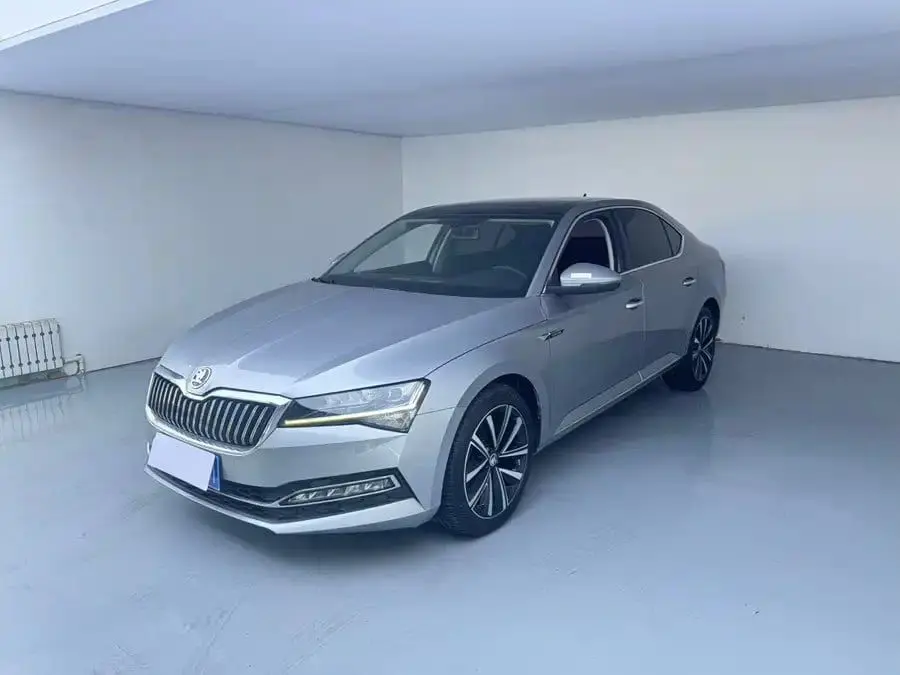Skoda Superb 2023 Рестайлинг TSI280 DSG Prestige Edition 1.4T АКПП Передний привод