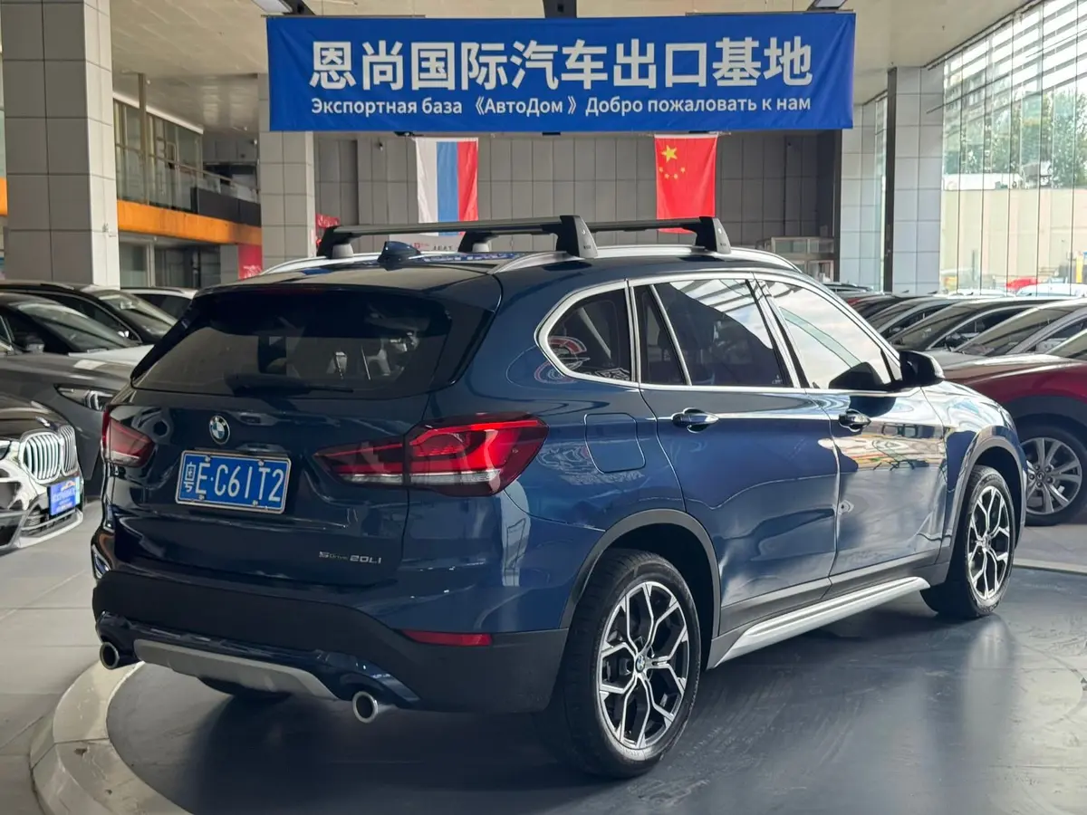 BMW X1, 2022, sDrive20Li, Люкс (с заводскими съёмными рейлингами)