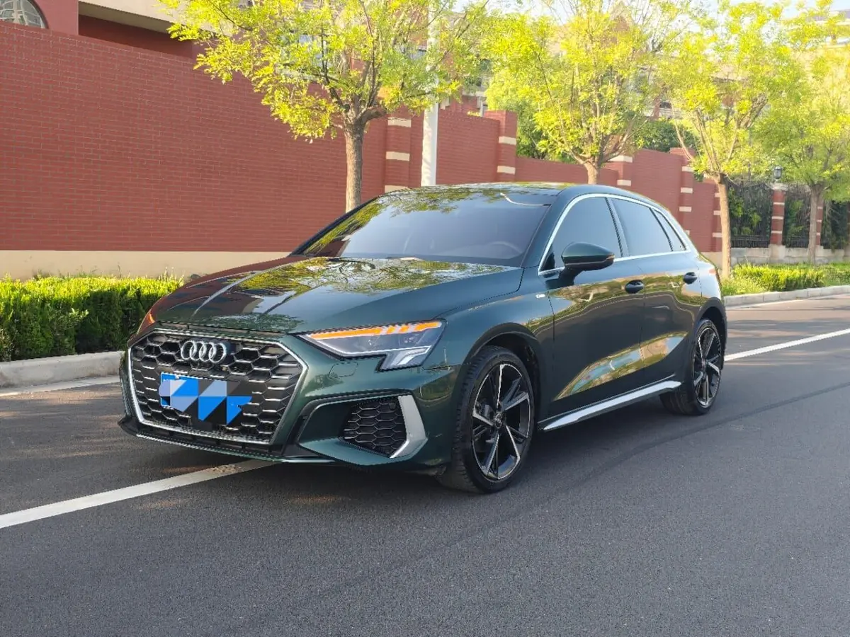 Audi A3 2023 модельного года, Sportback 35 TFSI, комплектация «Спортивная»