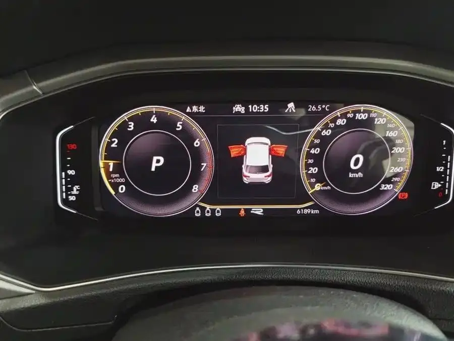 T-ROC探歌 2021款 280TSI DSG两驱R-Line Pro智联版 1.4T 自动 前置前驱