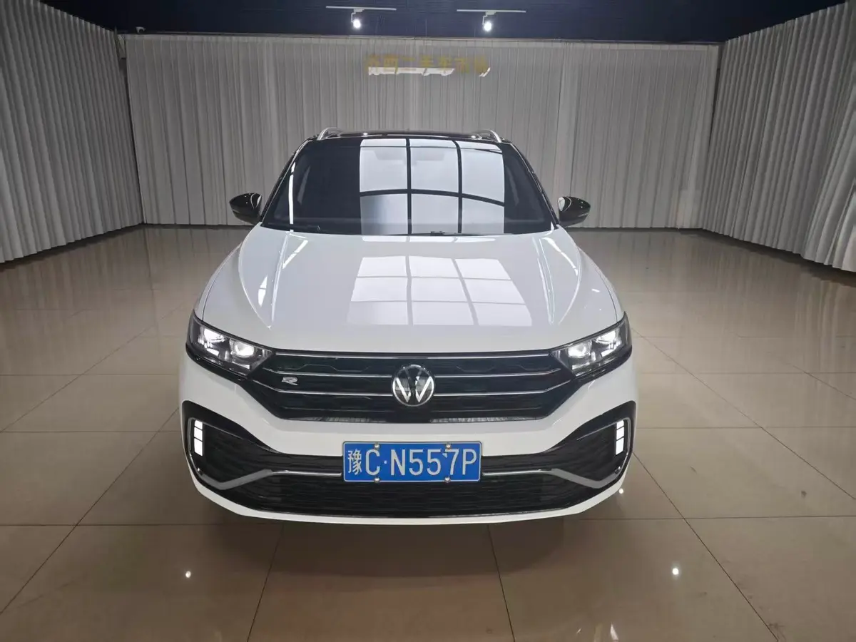 Volkswagen T-ROC, 2022, передний привод, R-Line Pro PLUS