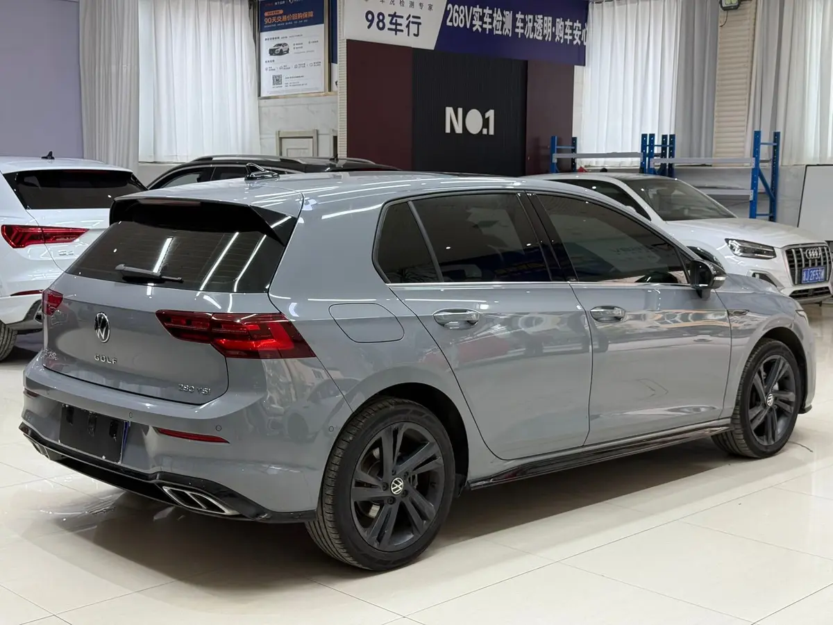 Volkswagen Golf, 2023, 280TSI DSG, R-Line Lite