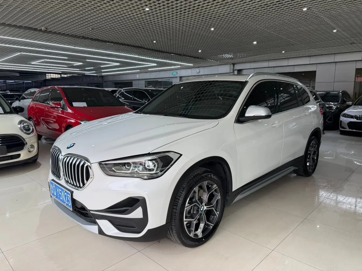 BMW X1, 2022, sDrive20Li, Стильная