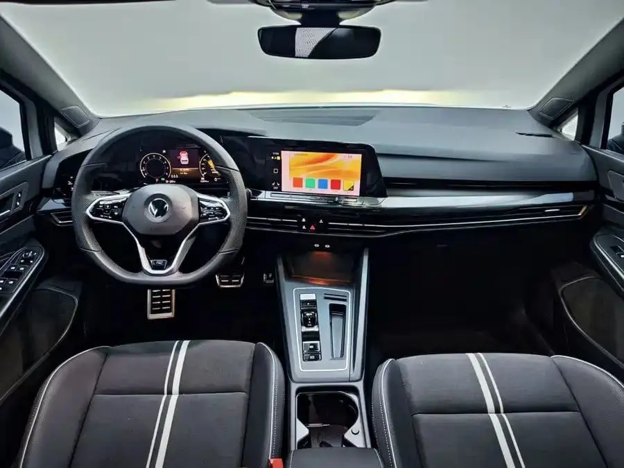 高尔夫 2021款 280TSI DSG R-Line 1.4T 自动 前置前驱