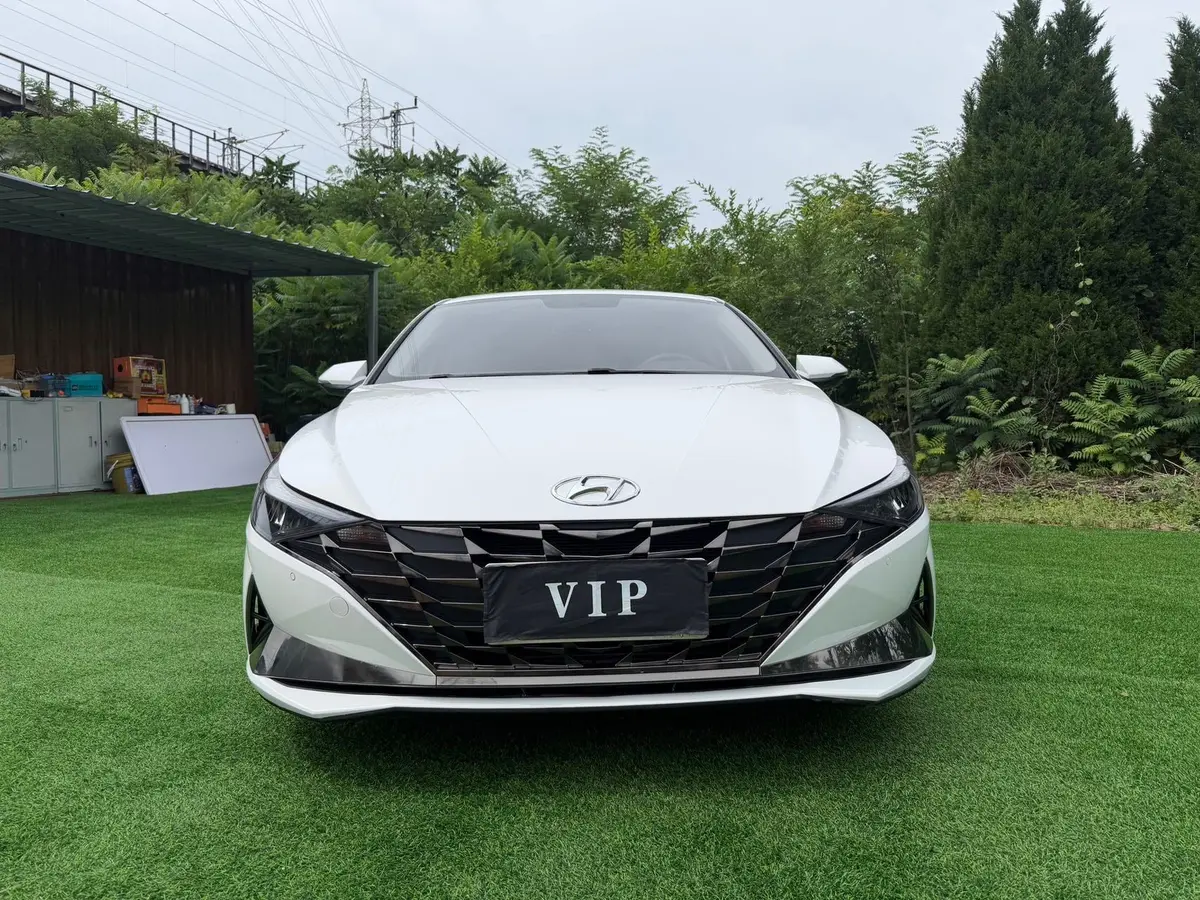 Hyundai Elantra 2022 1.5L CVT GLX