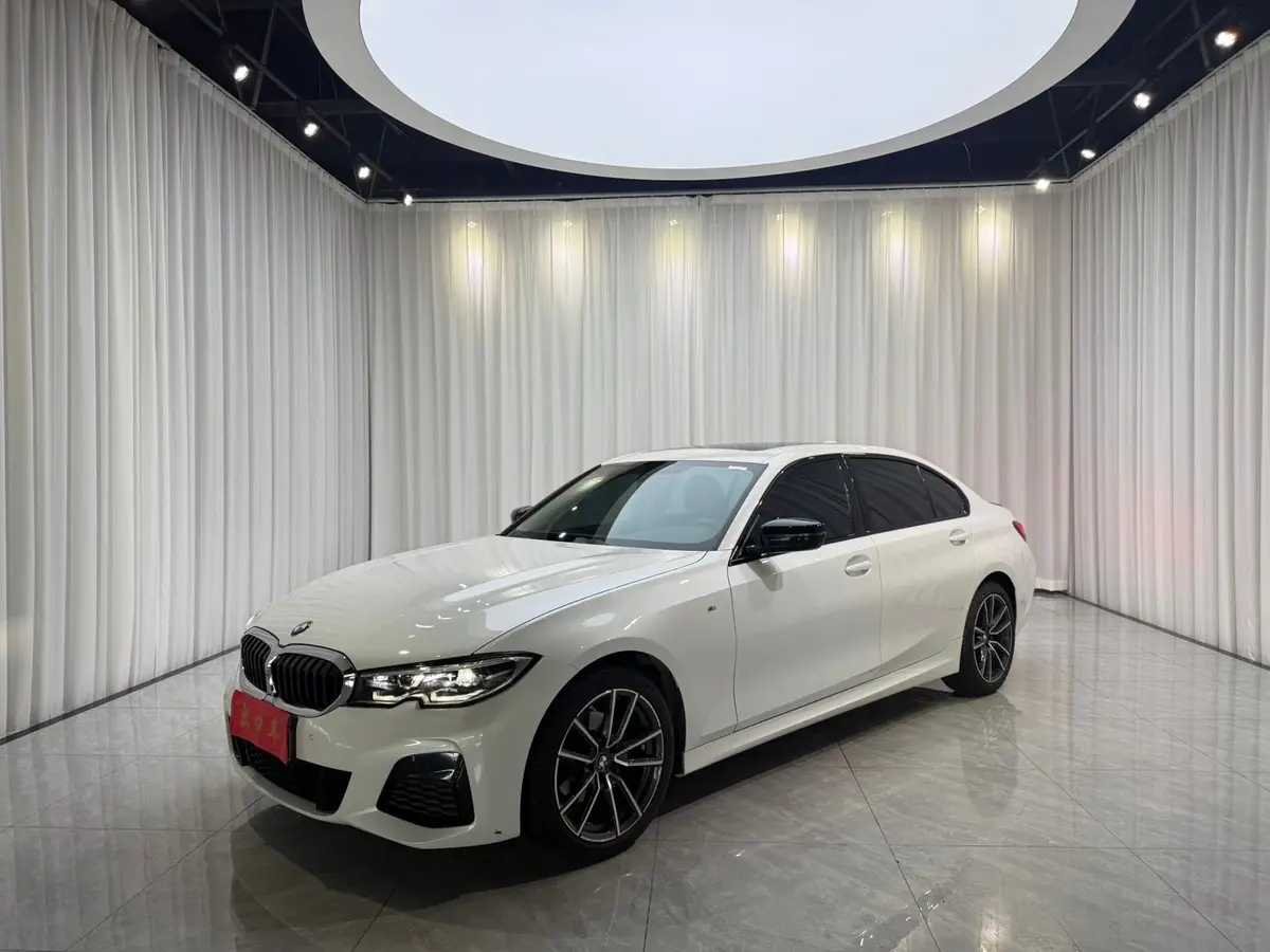 BMW 3 серии 2022 модельного года, 320Li, спортивный M-пакет
