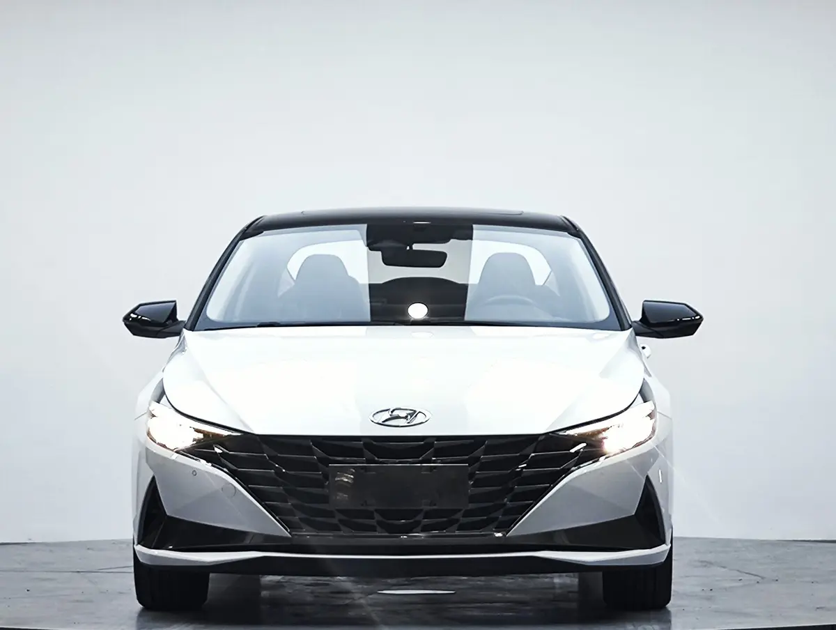现代 伊兰特 2022款 1.5L CVT LUX尊贵版 国VI