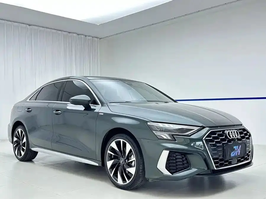 Audi A3 2022 A3L Limousine 35 TFSI Sport Fashion 1.4T АКПП Передний привод (Седан удлинённой версии)