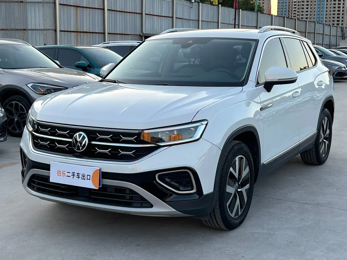 Volkswagen Tayron, 2023 модельного года, 280TSI, передний привод, комплектация Deluxe Plus