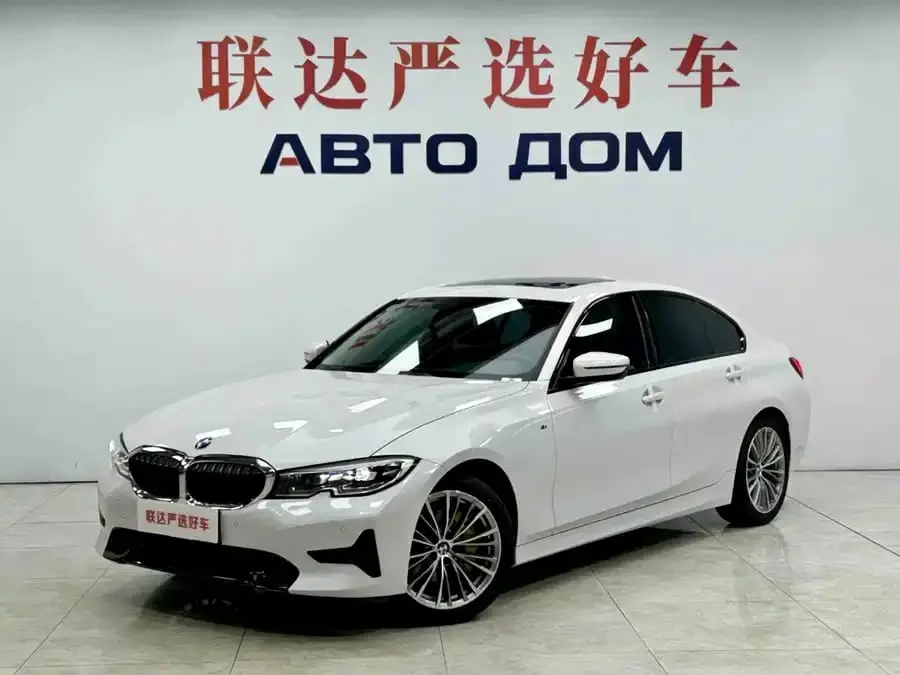 BMW 3 серия 2022 320i Sport-пакет 2.0T АКПП Задний привод