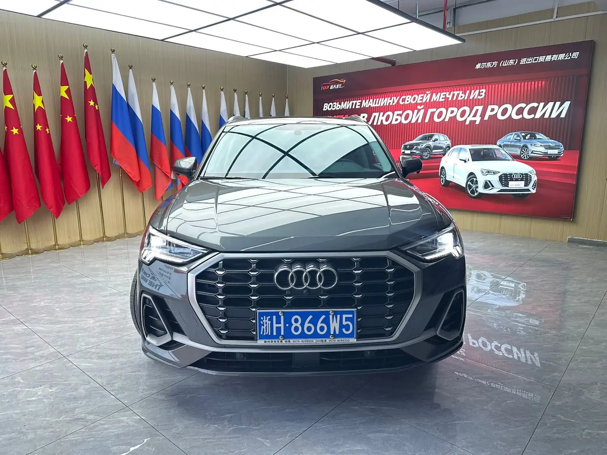 Audi Q3 (VIN: 716906) 2022 модельного года, 35 TFSI, комплектация «Спортивная»