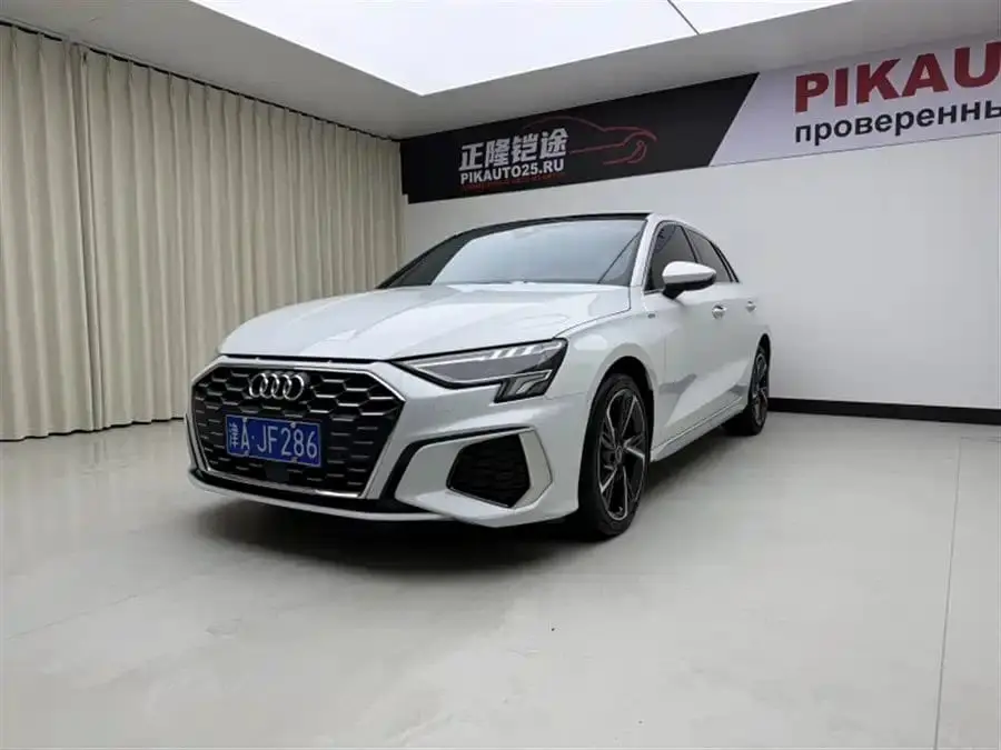 Audi A3 2022 Sportback 35 TFSI Sport Fashion 1.4T АКПП Передний привод