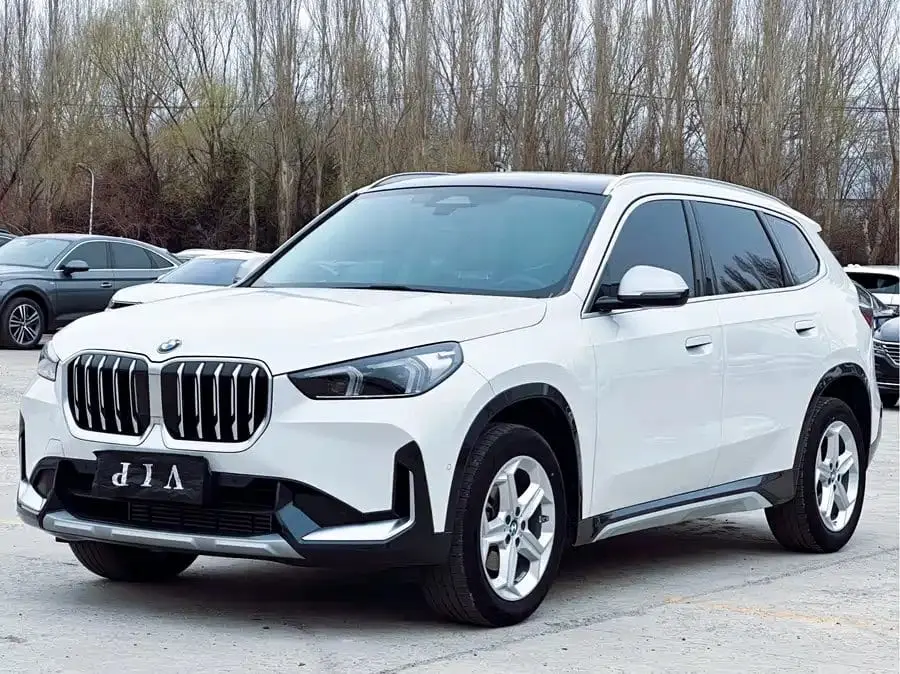 BMW X1 2023 sDrive20Li X Design-пакет 1.5T АКПП Передний привод