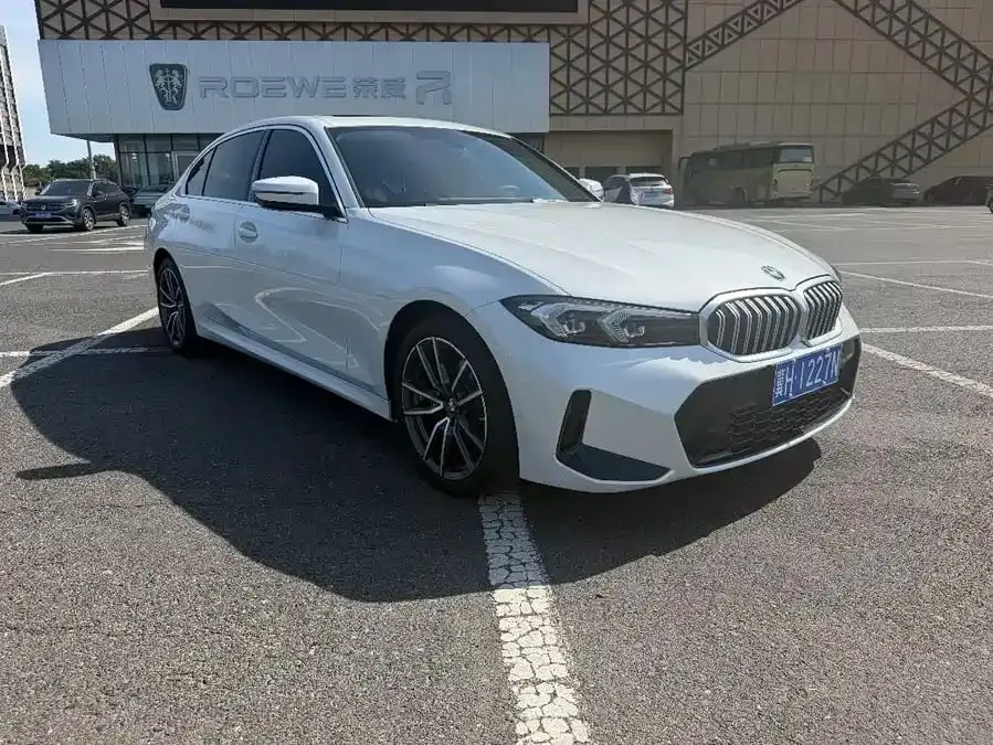BMW 3 серия 2023 320Li M Sport-пакет 2.0T АКПП Задний привод